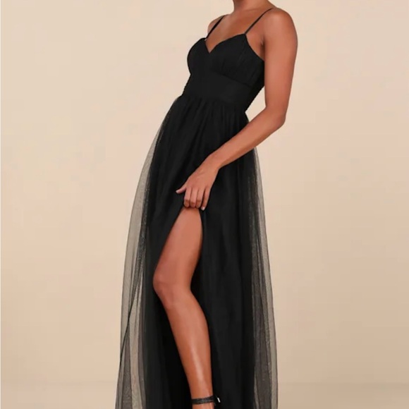Lulus Black Tulle Sleeveless Maxi Dress! Worn once and dry cleaned - Picture 2 of 4